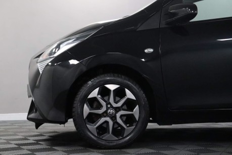 Toyota Aygo VVT-I X-PLORE 27