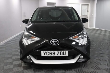 Toyota Aygo VVT-I X-PLORE 2