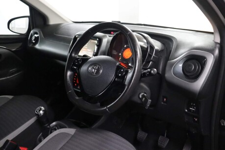 Toyota Aygo VVT-I X-PLORE 3