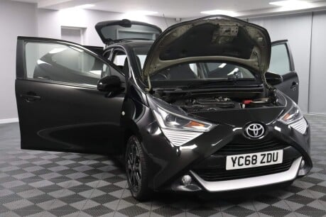 Toyota Aygo VVT-I X-PLORE 15