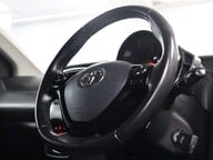 Toyota Aygo VVT-I X-PLORE 11