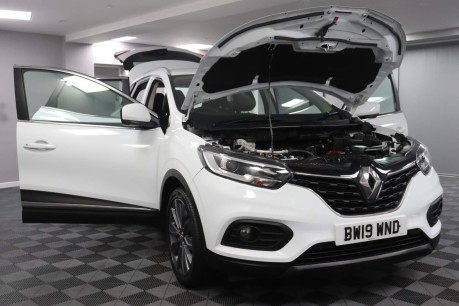 Renault Kadjar ICONIC TCE 15