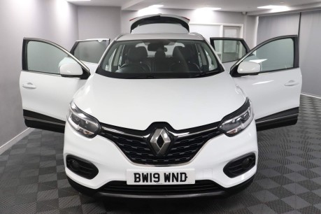 Renault Kadjar ICONIC TCE 7