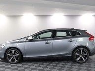 Volvo V40 T3 R-DESIGN NAV PLUS 18