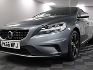 Volvo V40 T3 R-DESIGN NAV PLUS 28