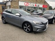 Volvo V40 T3 R-DESIGN NAV PLUS 6