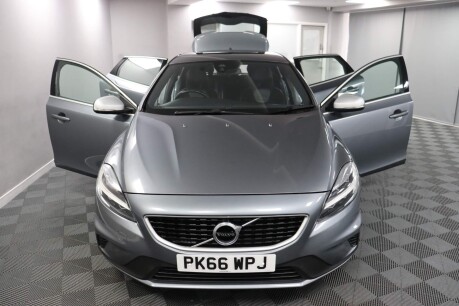 Volvo V40 T3 R-DESIGN NAV PLUS 7