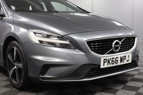 Volvo V40 T3 R-DESIGN NAV PLUS 24