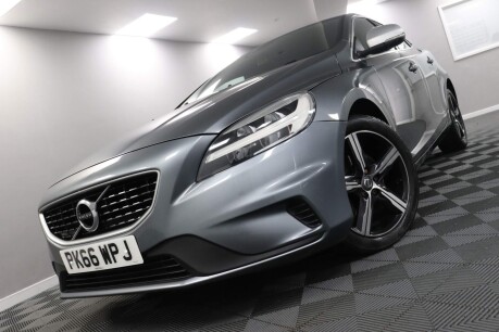 Volvo V40 T3 R-DESIGN NAV PLUS 32