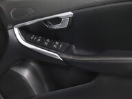 Volvo V40 T3 R-DESIGN NAV PLUS 36