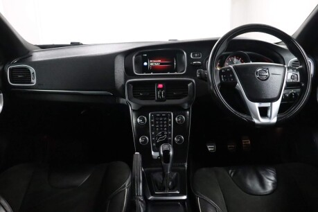 Volvo V40 T3 R-DESIGN NAV PLUS 39