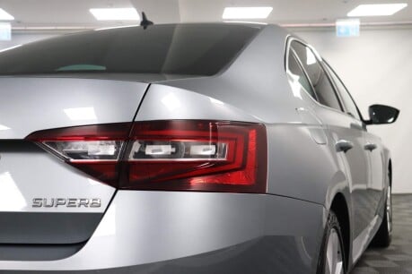 Skoda Superb SE L EXECUTIVE TSI 21