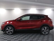 Nissan Qashqai 1.3 DIG-T N-Connecta Euro 6 (s/s) 5dr 18