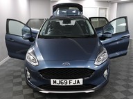 Ford Fiesta ACTIVE 1 7