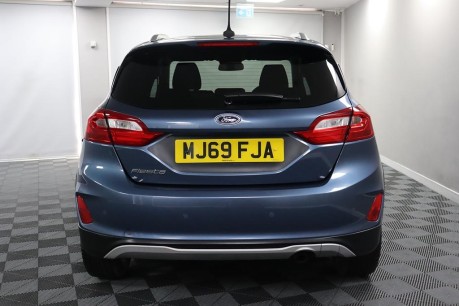 Ford Fiesta ACTIVE 1 8