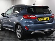 Ford Fiesta ACTIVE 1 10