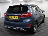 Ford Fiesta ACTIVE 1 11