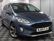 Ford Fiesta ACTIVE 1 1