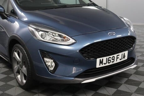 Ford Fiesta ACTIVE 1 7