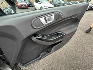 Ford Fiesta TITANIUM 17