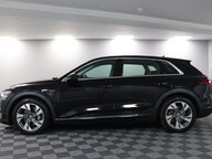 Audi E-Tron QUATTRO BASE 15