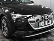 Audi E-Tron QUATTRO BASE 29