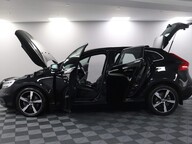 Volvo V40 T2 R-DESIGN NAV PLUS 4