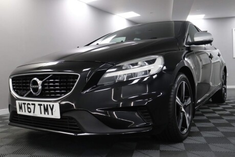 Volvo V40 T2 R-DESIGN NAV PLUS 28