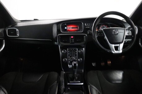 Volvo V40 T2 R-DESIGN NAV PLUS 39