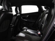 Volvo V40 T2 R-DESIGN NAV PLUS 40