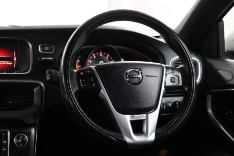 Volvo V40 T2 R-DESIGN NAV PLUS 44