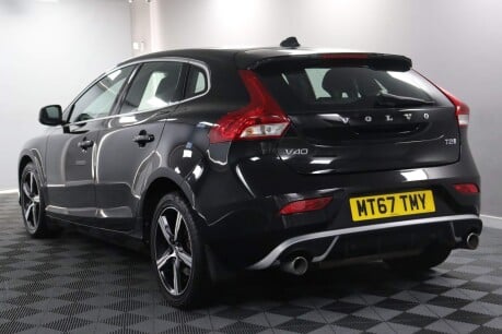 Volvo V40 T2 R-DESIGN NAV PLUS 10