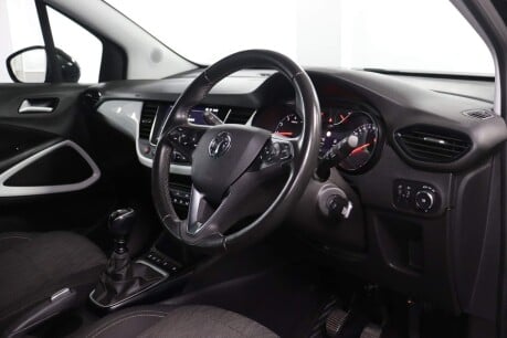 Vauxhall Crossland X SRI NAV 3