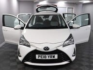 Toyota Yaris VVT-I ICON TECH 6