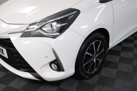 Toyota Yaris VVT-I ICON TECH 30