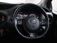 Toyota Yaris VVT-I ICON TECH 44