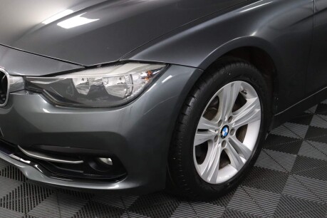 BMW 3 Series 320I XDRIVE SPORT TOURING 32