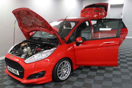 Ford Fiesta ST-LINE 16