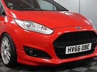 Ford Fiesta ST-LINE 24