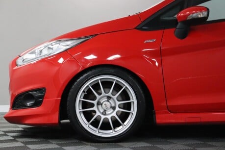 Ford Fiesta ST-LINE 27