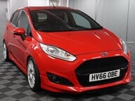 Ford Fiesta ST-LINE 30