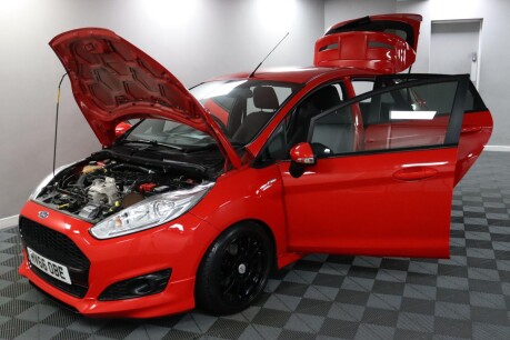 Ford Fiesta ST-LINE 15