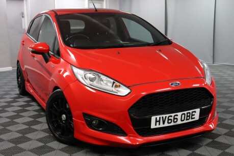 Ford Fiesta ST-LINE 18