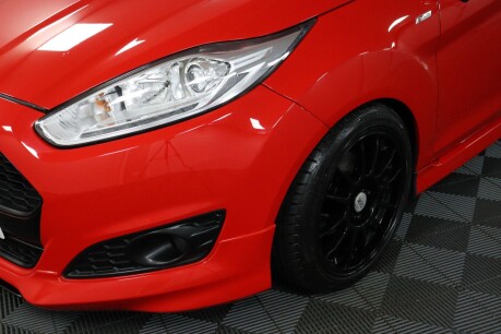 Ford Fiesta ST-LINE 30