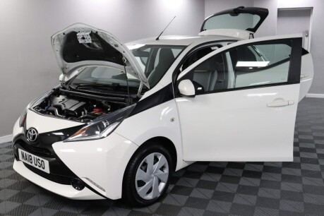 Toyota Aygo VVT-I X-PLAY 16