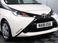 Toyota Aygo VVT-I X-PLAY 24