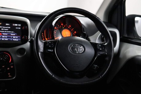 Toyota Aygo VVT-I X-PLAY 44