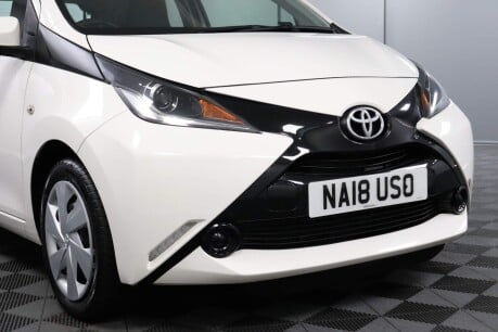 Toyota Aygo VVT-I X-PLAY 24