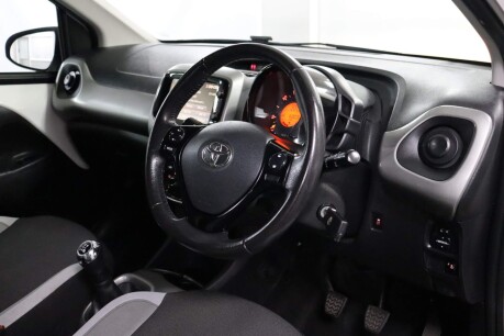 Toyota Aygo VVT-I X-PLAY 3