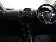 Ford Fiesta ZETEC 38